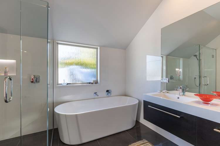 29 Whitby Road Britannia Heights_9