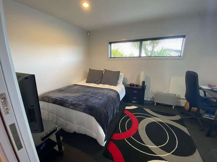6 Chestnut Close Kelvin Grove_18