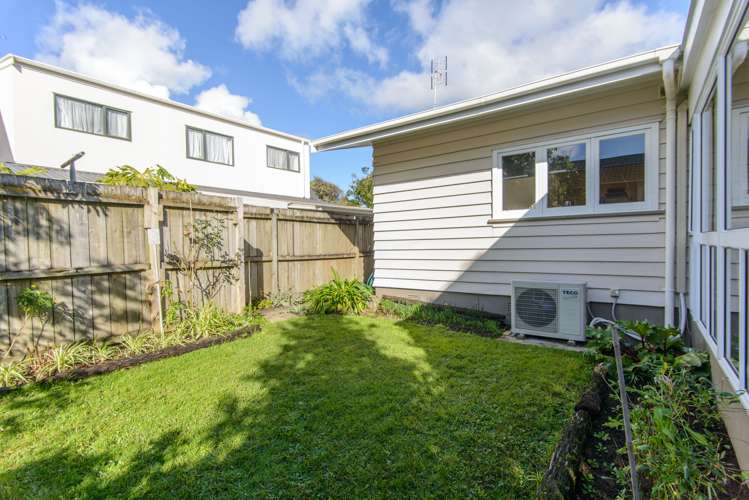 16 Northcote Road Takapuna_19
