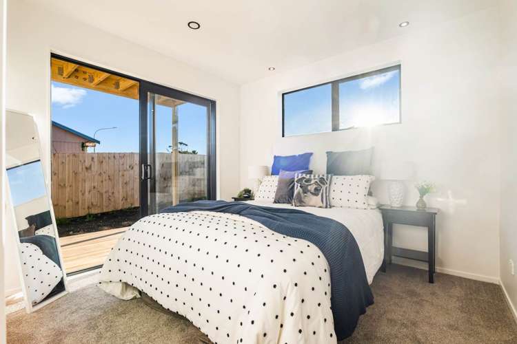 935 Whangaparaoa Road Manly_18