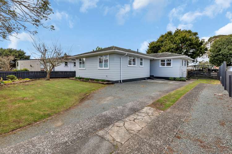 17 Meadow Park Crescent Tikipunga_8