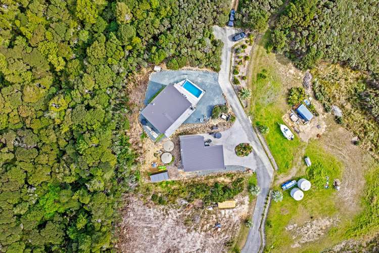 1570 Cove Road Mangawhai_55