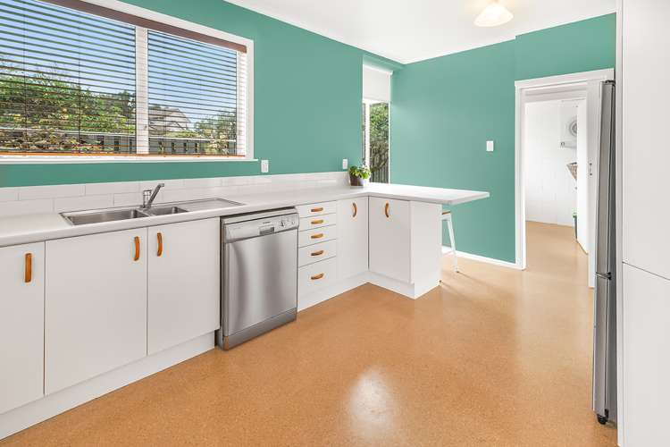 24 Bernard Street Chedworth_14