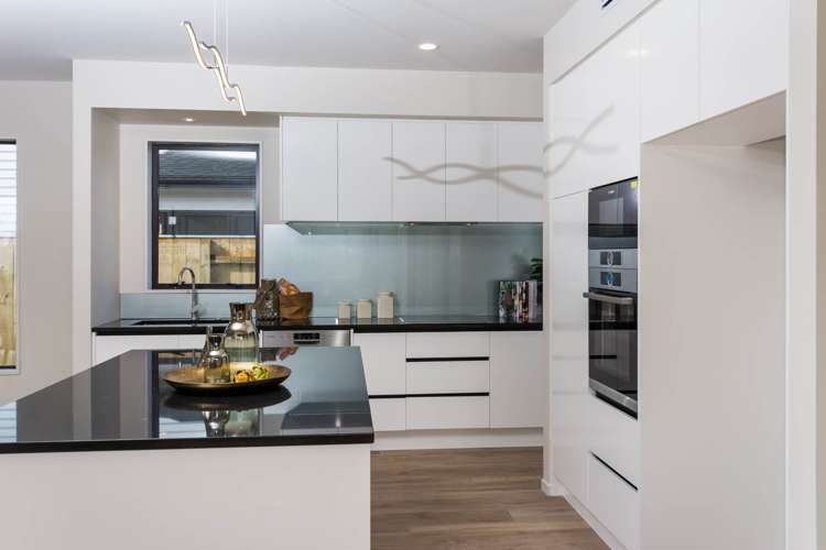 4 Highway View Lane Schnapper Rock_12