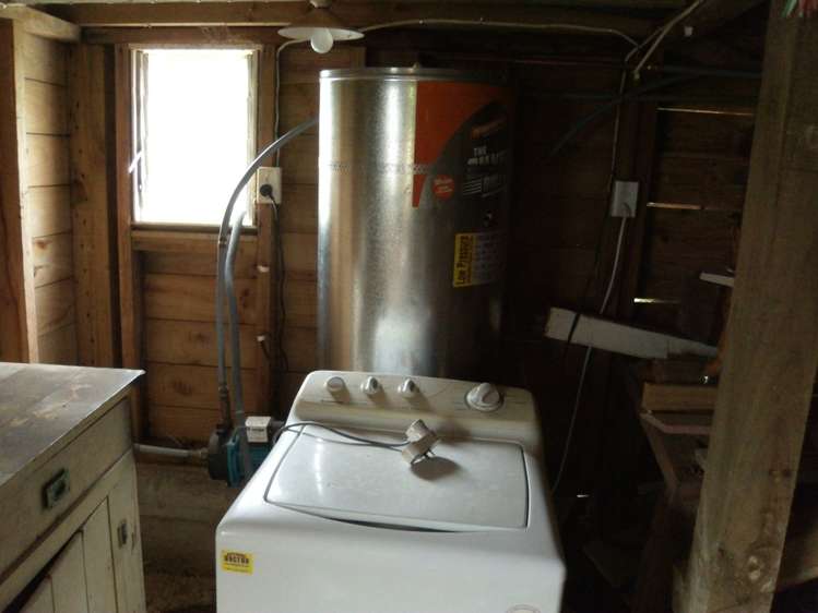 34 Esplanade Kaka Point_10