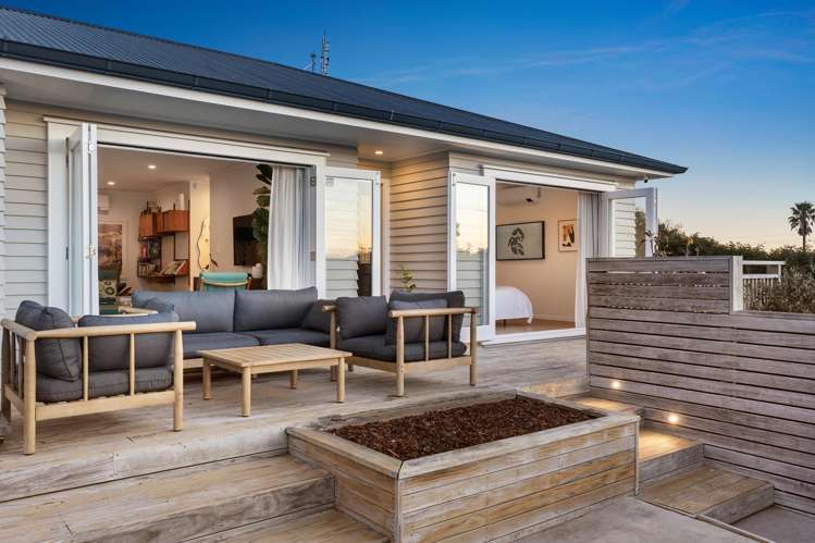 1/11 Ridgemount Rise Mangere Bridge_2