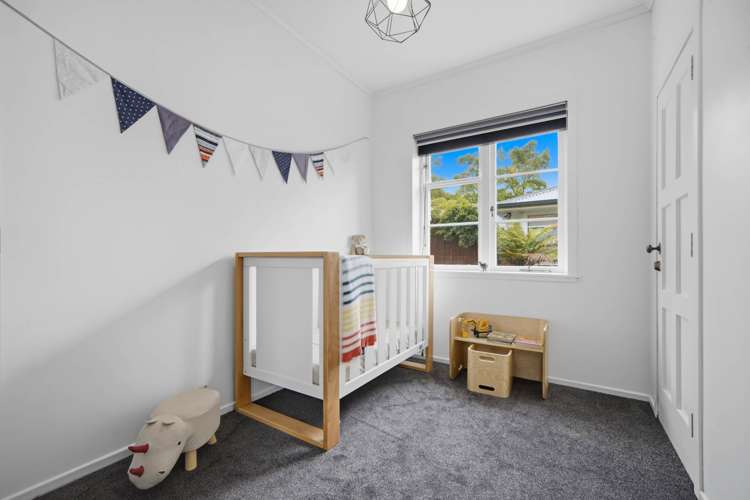 2/2/14 Hogans Road Glenfield_14