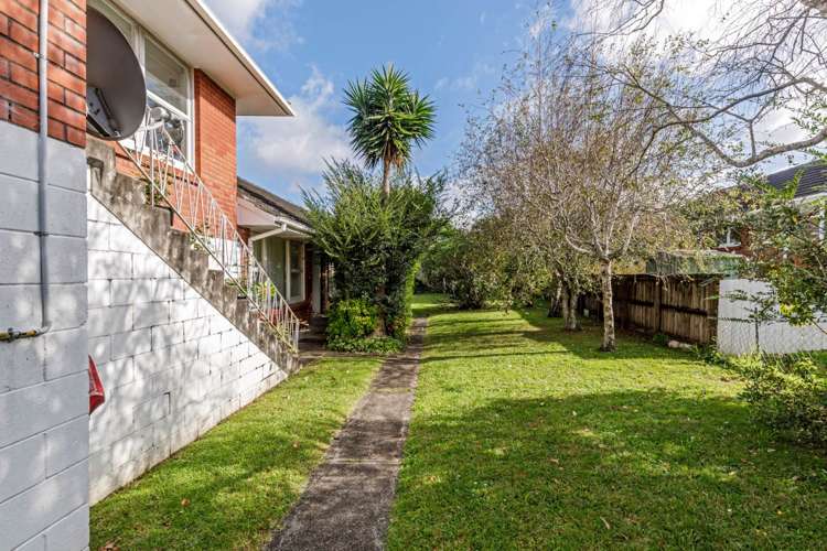 1 Marsh Avenue Forrest Hill_37