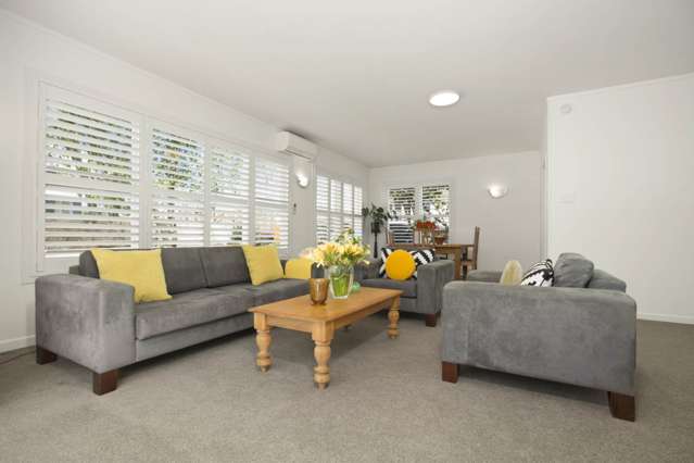 2/36 Clonbern Road Remuera_1