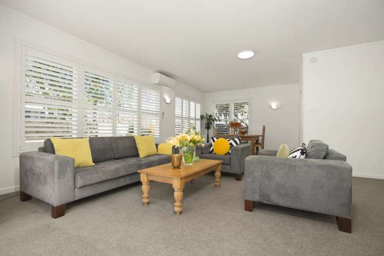2/36 Clonbern Road Remuera_1