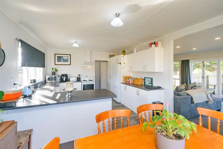 6 Goldings Line Marton_8