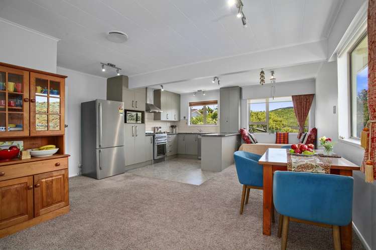 49 Waipounamu Drive Kelson_5