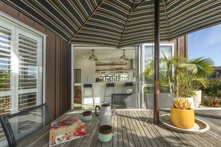 6 Kahuparere Crescent Pyes Pa_22