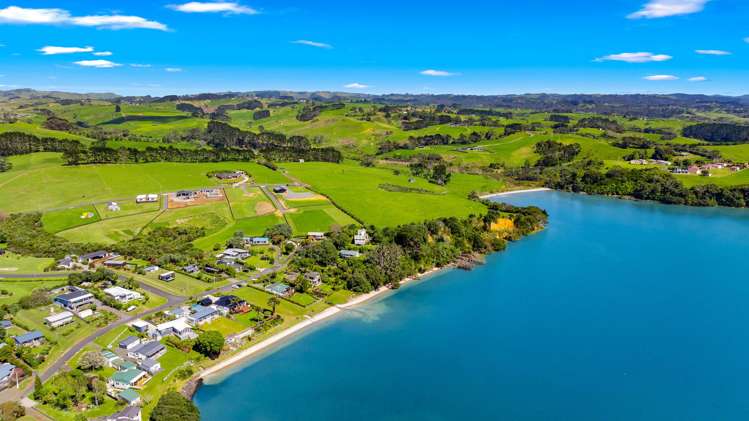 40b Sergeant Road Awhitu_44