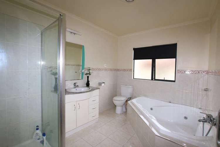 94 George Deane Place Greenhithe_8