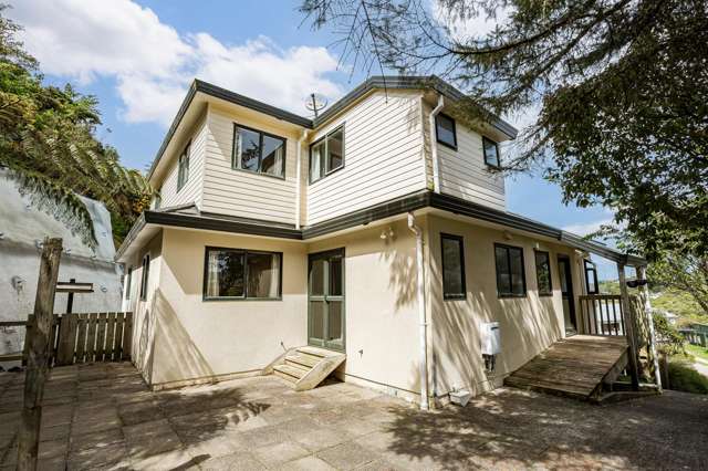 Affordable Harbour Views - Vendor Wants It Sold