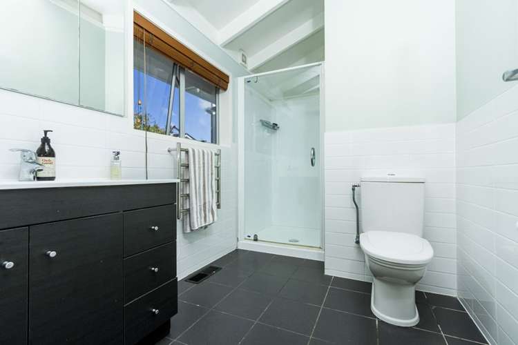 17 Merani Street Narrow Neck_13