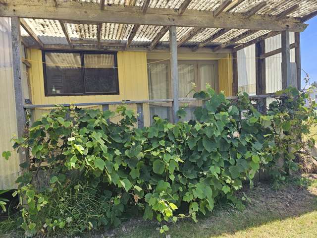 7 Mission Road Port Waikato_1