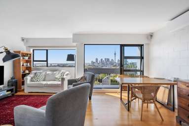 10/18 Arthur Street_4