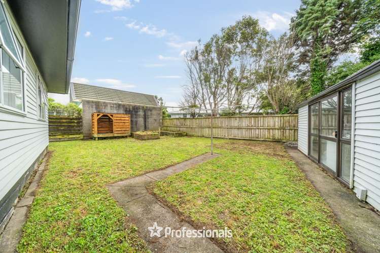 4 Bexley Grove Wainuiomata_10