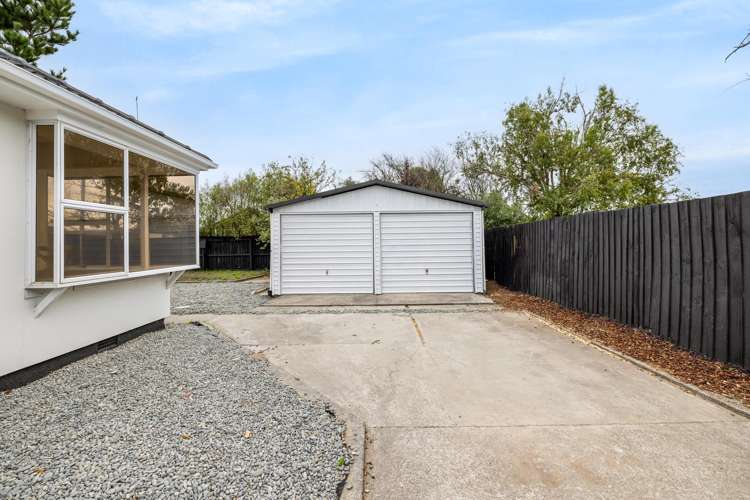 63 Bassett Street Burwood_17
