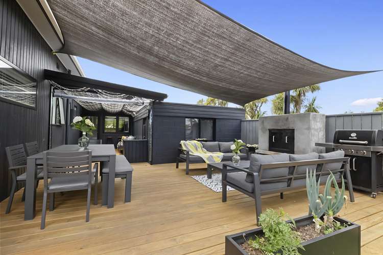 18 Mayfair Place Westown_15