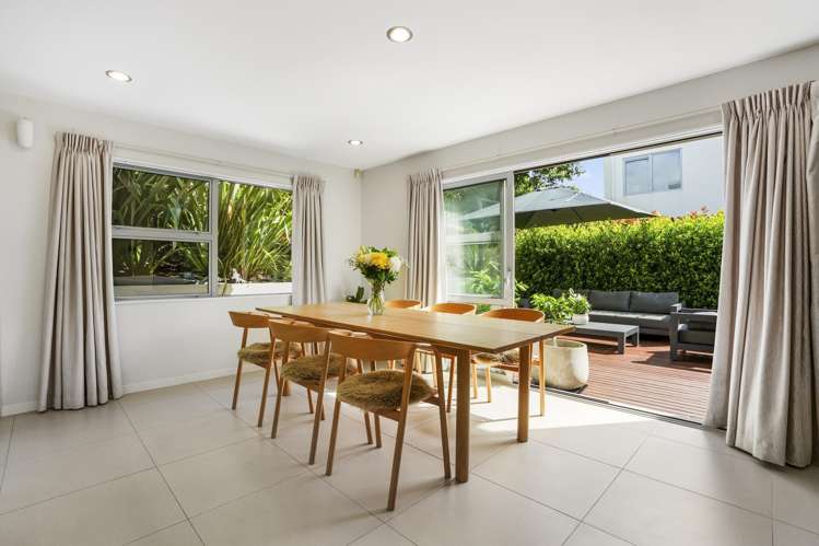 6 Tuatini Place Long Bay_6