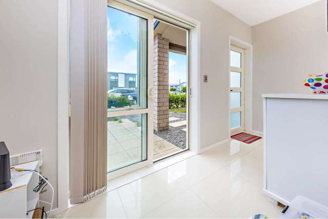 38 Pencaitland Drive Flat Bush_1