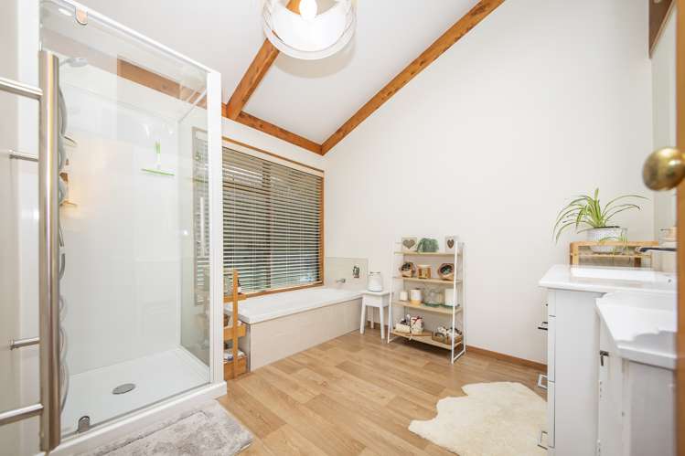 163b Great North Road Otamatea_24