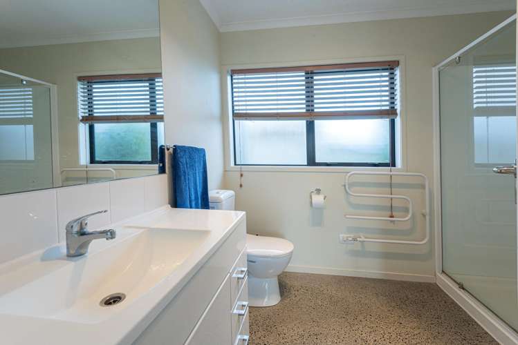 29 Roderick Place Onerahi_8