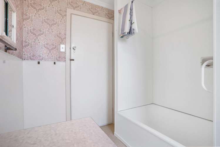 10 John Street Winton_12