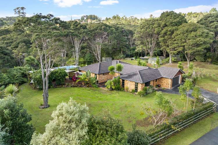 35 Cochran Road Oratia_0