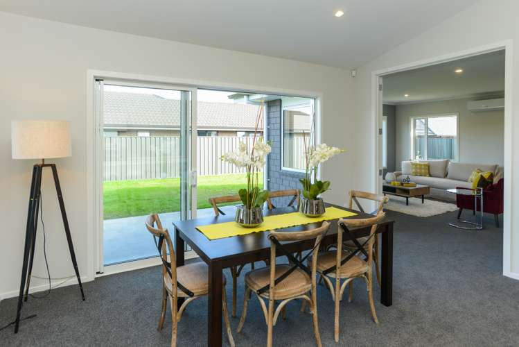 552 Lyndhurst Road Frimley_17