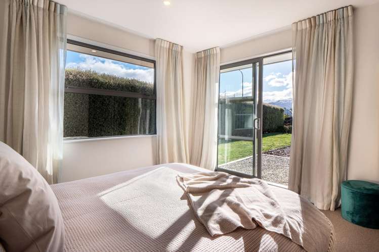 63 Risinghurst Terrace Lower Shotover_8