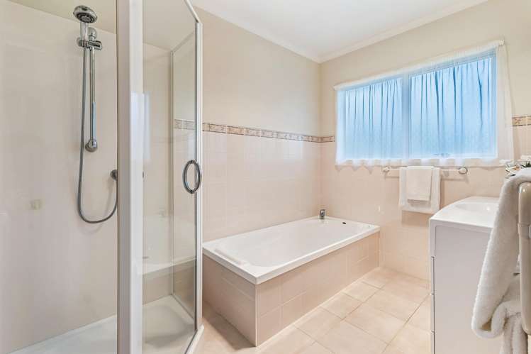 15 Alice Avenue Orewa_19