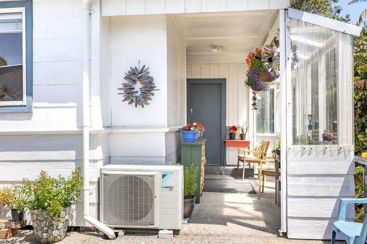 40 Cook Street Carters Beach_5