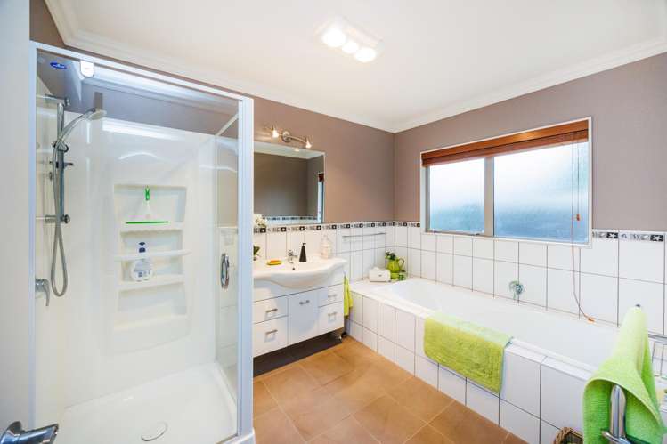 3 Lourie Way Fitzherbert_10