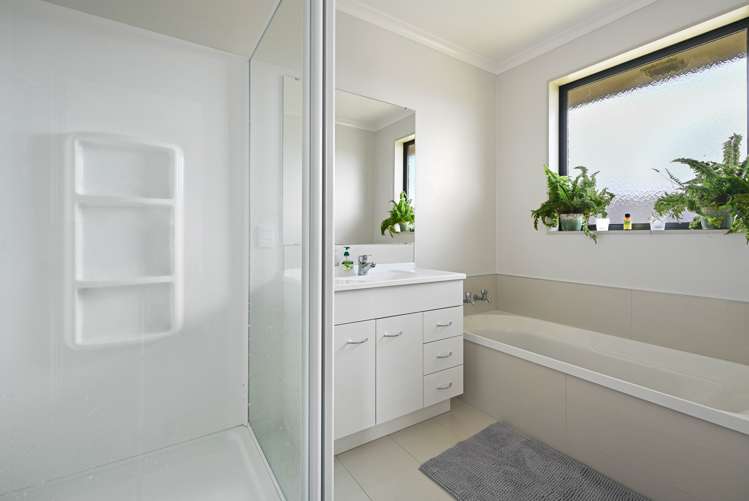 30 Kawariki Drive Baverstock_11