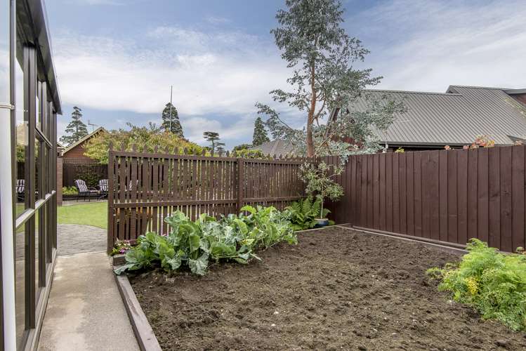 2/5 Wynand Place Sockburn_18