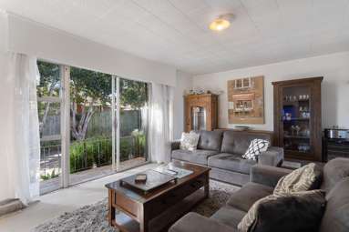 2/26 James Road_3