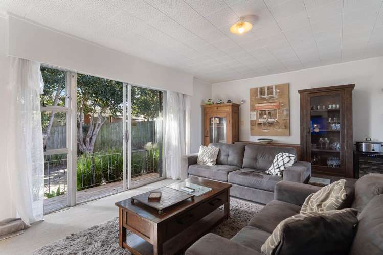 2/26 James Road_3