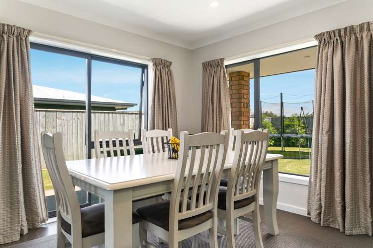 8 Brompton Close Richmond Heights_11