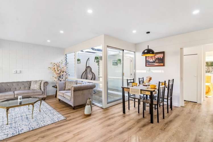 1/8 Wilbur Place Pakuranga Heights_15