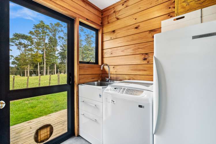 2006A State Highway 1 Whakapara_22