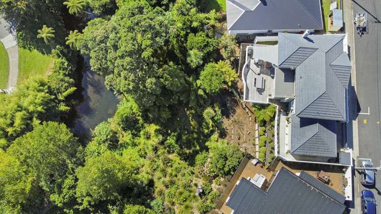 26 Baring Terrace Strandon_25