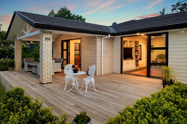 200 Birdwood Road Massey_15