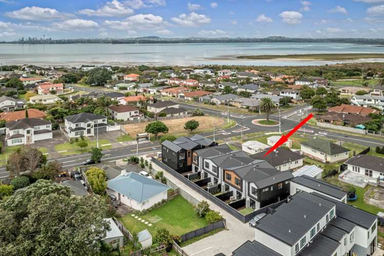 4/3 Beach Road Te Atatu Peninsula_16