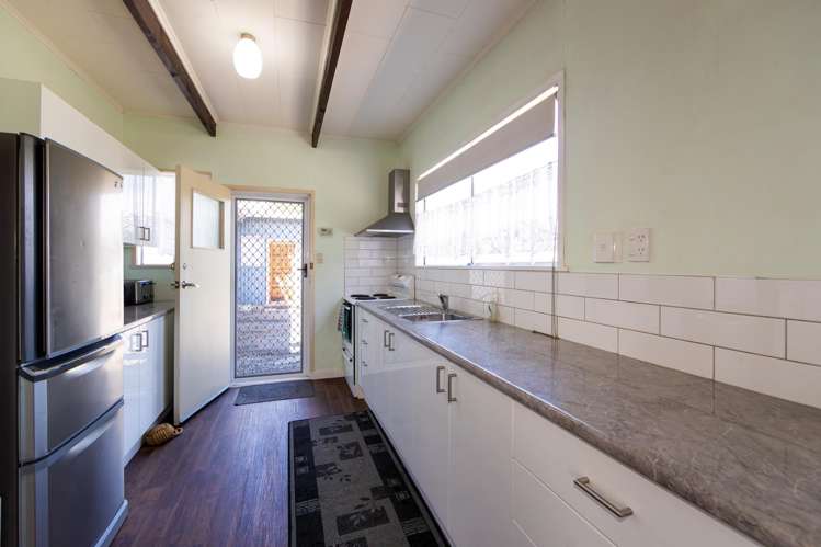 4/1009A Tomoana Road_1