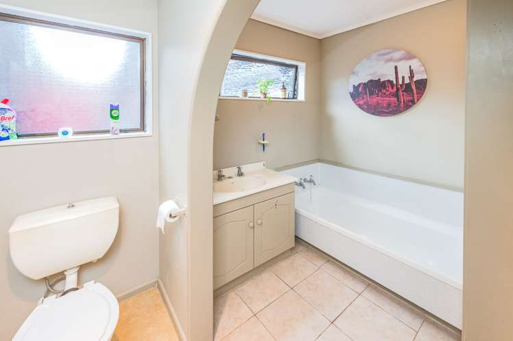 10b Essex Place Springvale_11