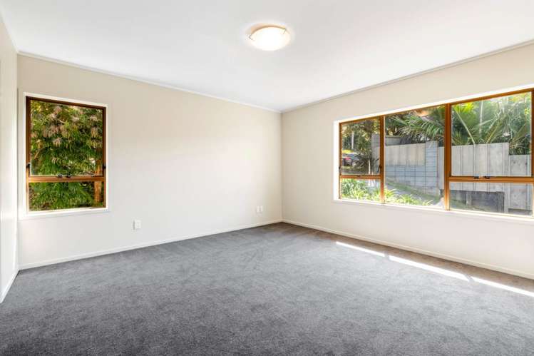 10 Commodore Parry Road Castor Bay_7